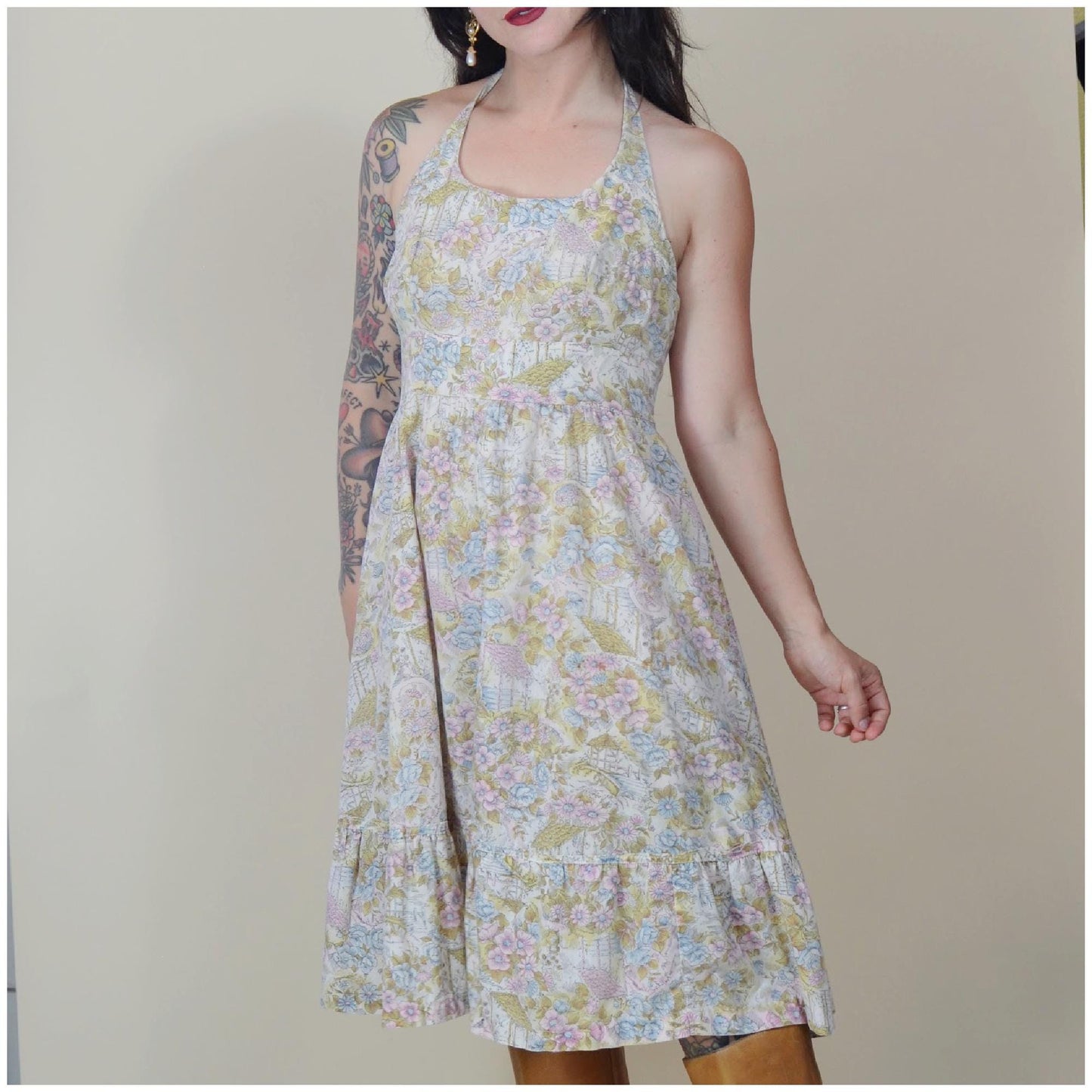 medium - 1970s Halter Dress 70s Vintage Fit and Flare Lightweight Dress Backless