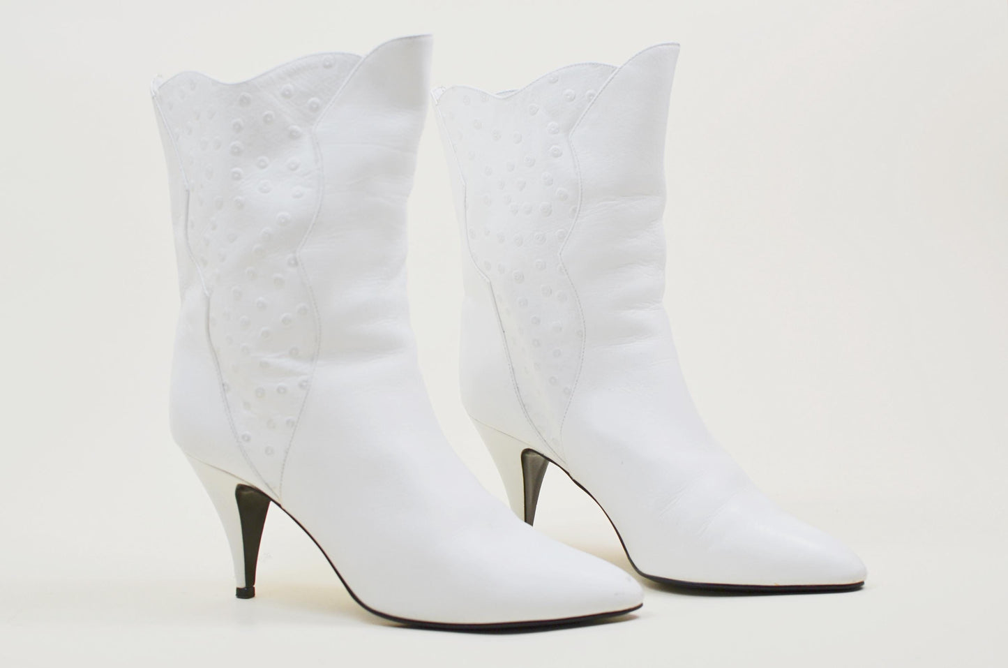 10W VINTAGE 1980s White Leather Boots VTG 80s Punk Goth Bootie Stiletto Heel