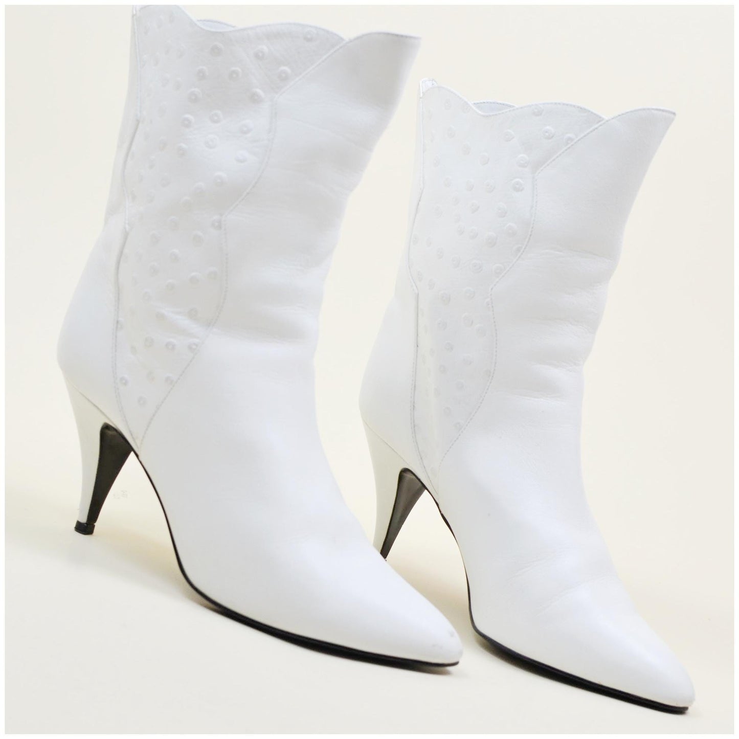 10W VINTAGE 1980s White Leather Boots VTG 80s Punk Goth Bootie Stiletto Heel