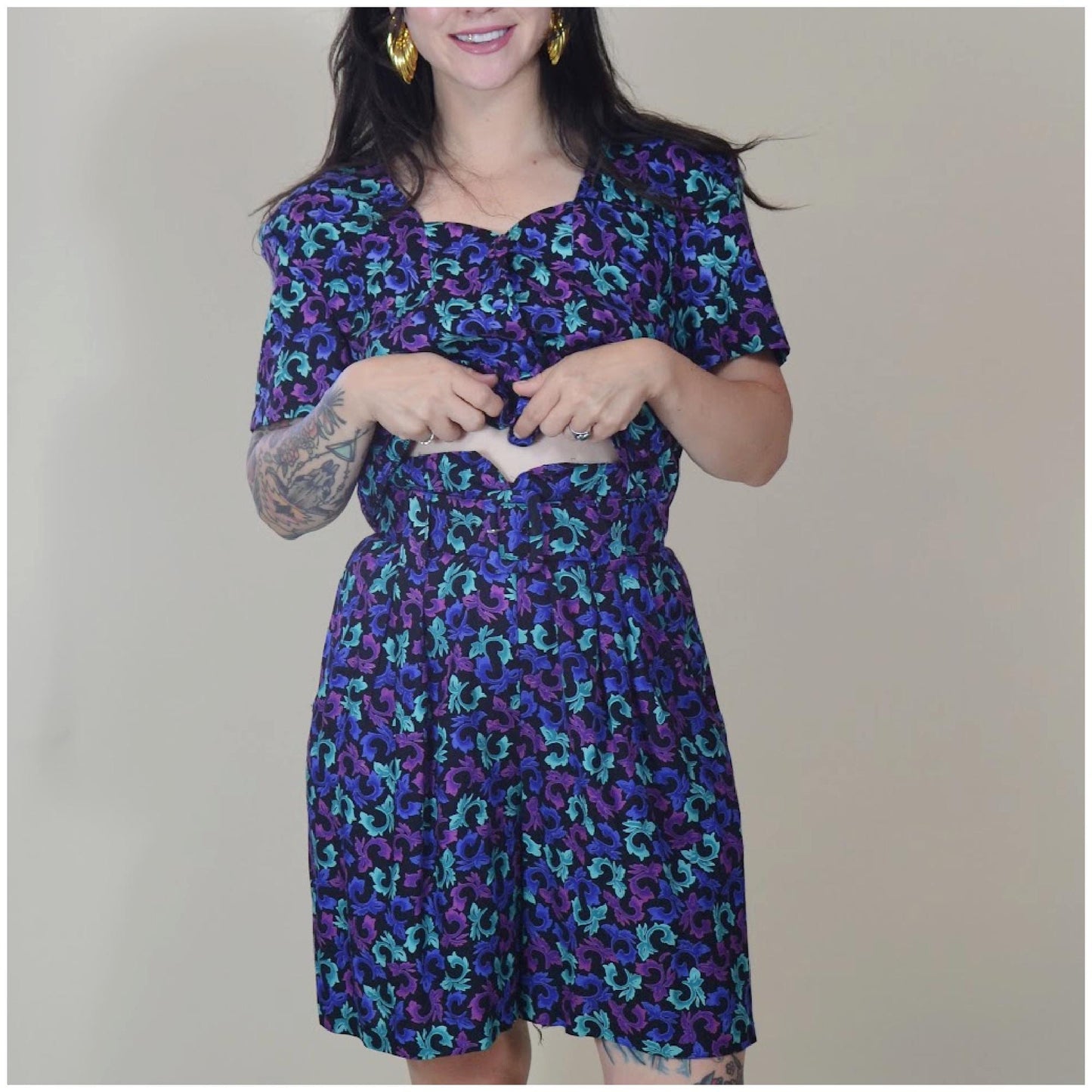 medium 1990s Two Piece Set vintage teal and purple 2-piece wide leg shorts crop blouse