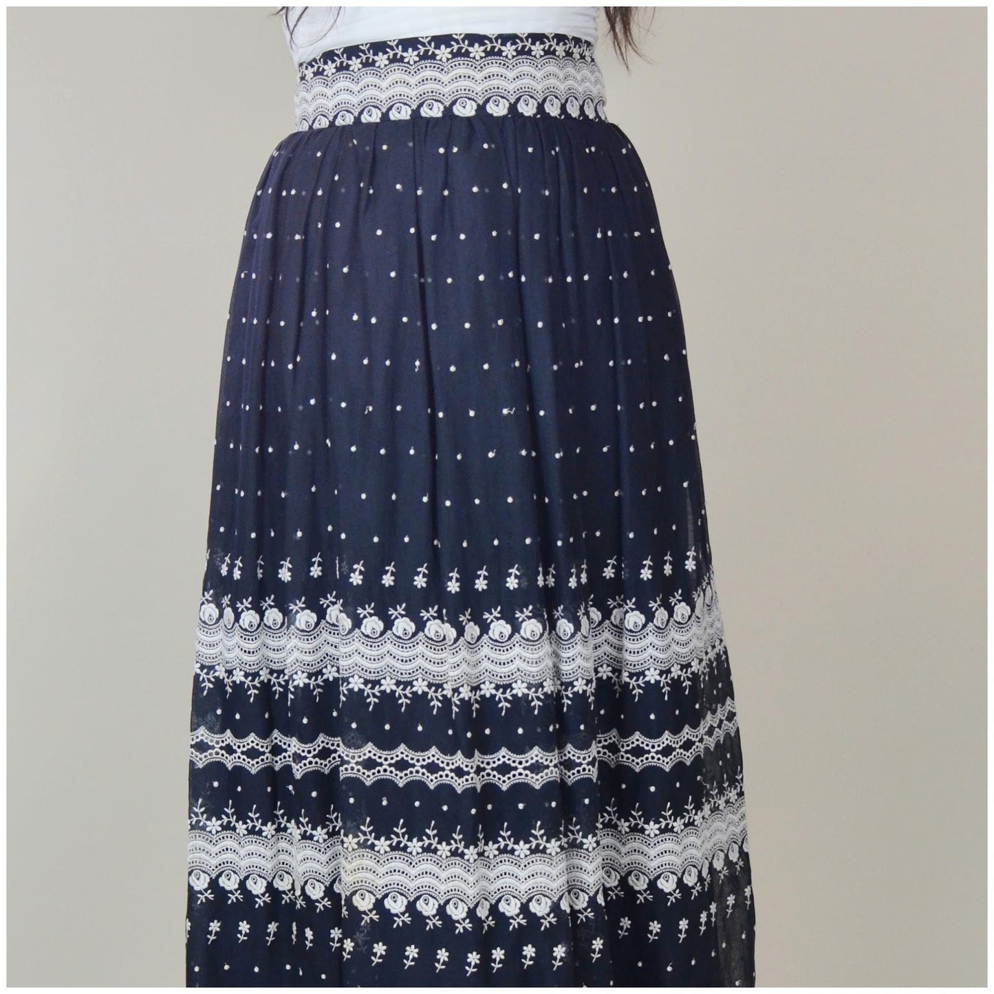 28 waist 1970s BILL TICE Vintage Maxi Skirt 70s Vintage Embroidered Full Skirt