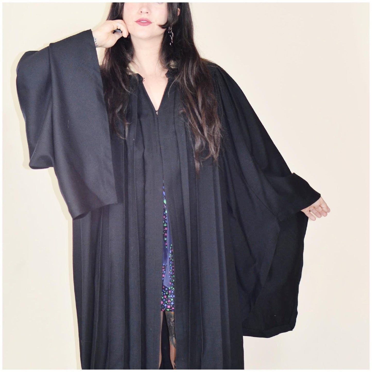 1930s Black Wool Cloak 1936 Catholic College Pleated Gothic Angel Sleeve Graduation Gown