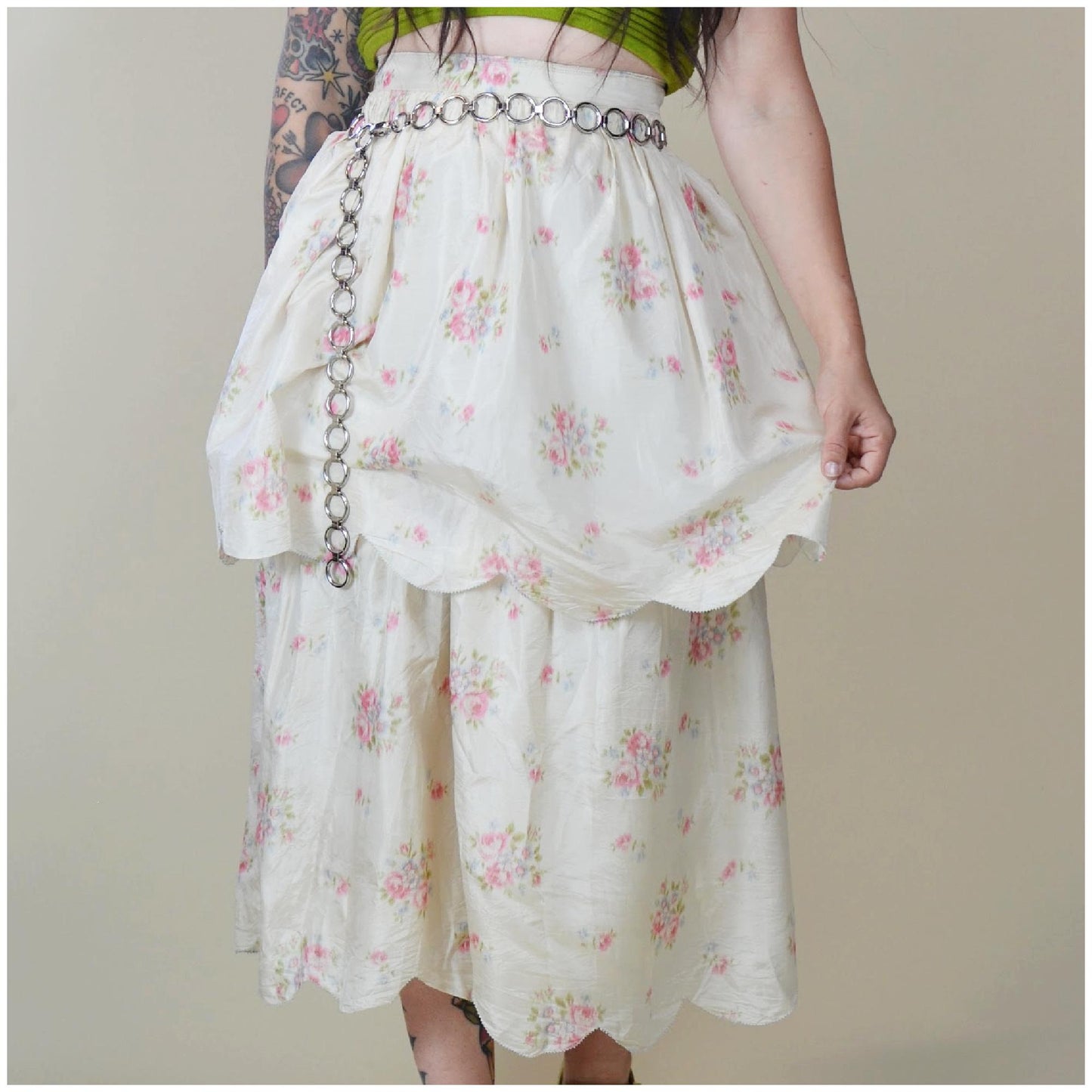 24 waist SILK 1900s Scalloped Skirt Victorian Era White Silk Floral Romantic