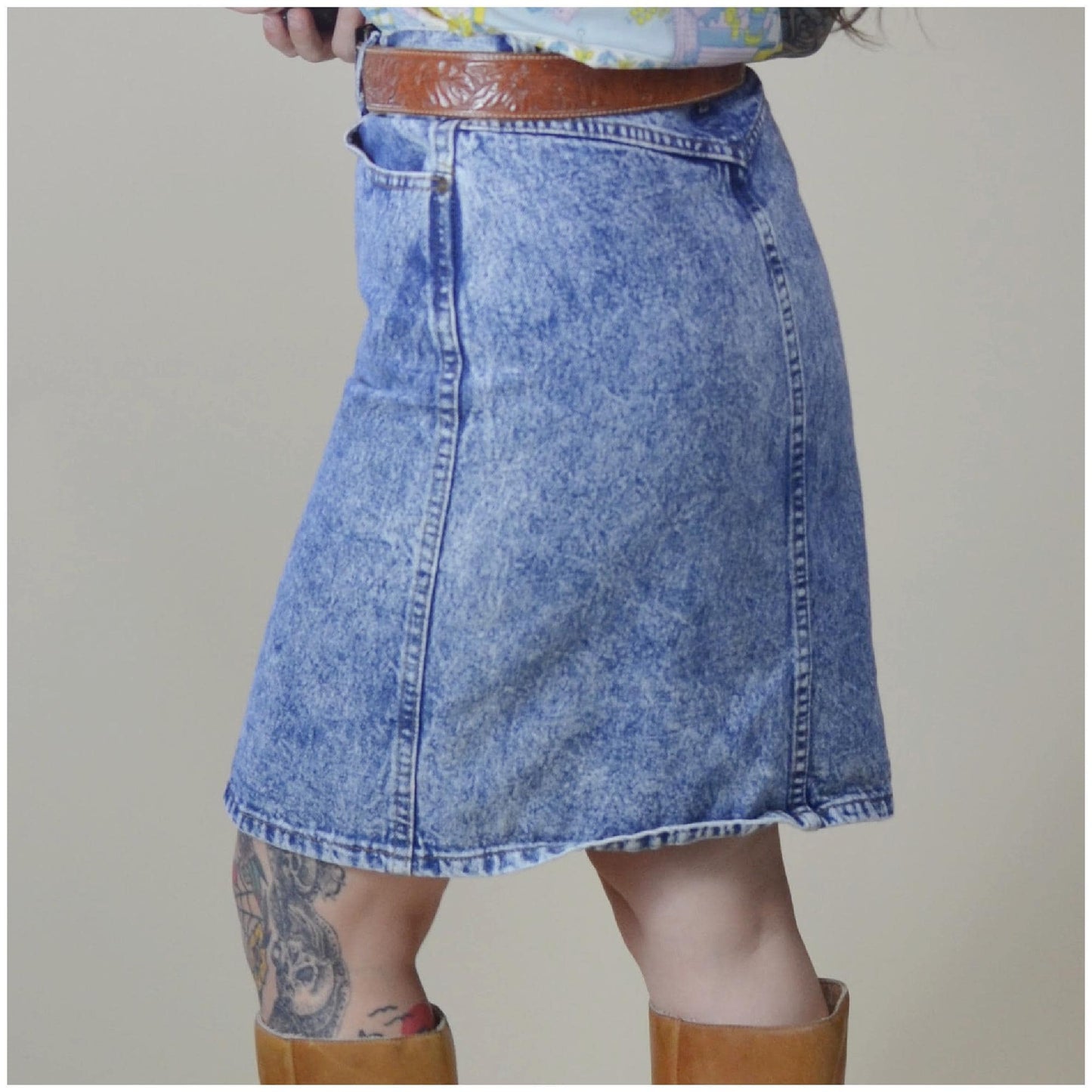 28 waist 1980s Vintage Acid Wash Denim Mini Skirt 80s Fitted