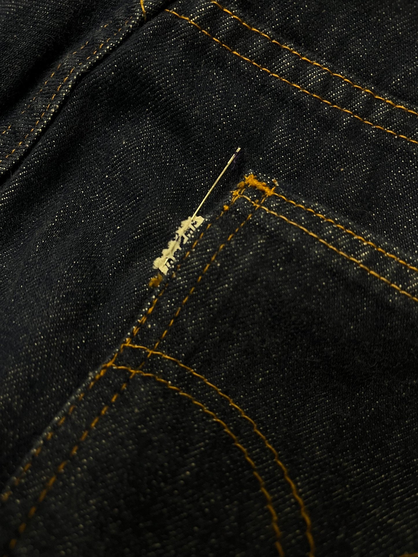 28 waist - 1970s Vintage LEVIS vtg Dark Wash Denim 70s Bell Bottoms