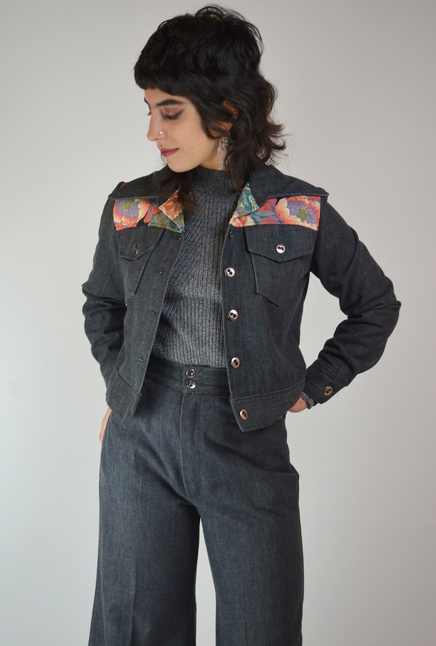 XS 1970s Denim 2 Piece Set Vintage Floral Bell Bottoms