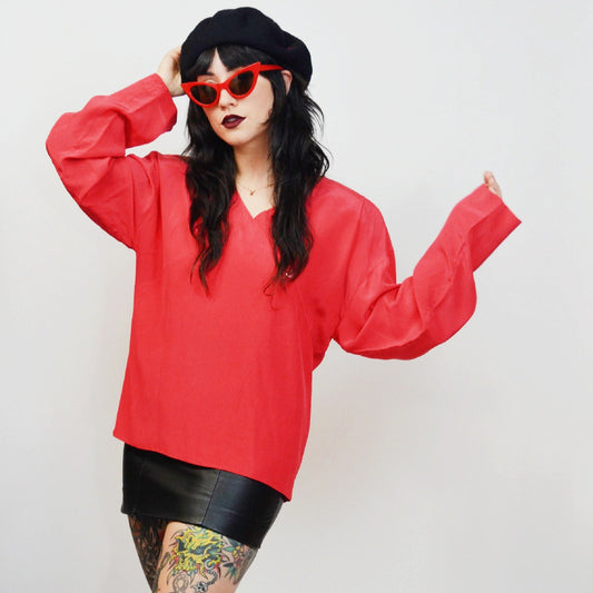 1990s Medium KIRIZA SILK Blouse – Vintage Designer Bold Firefighter Red Minimalist Pullover Top