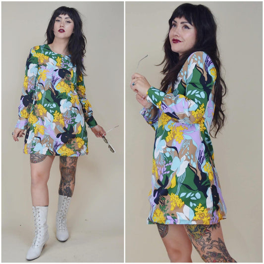 SMALL 1960s Floral Mod Mini Dress 60s Vintage Babydoll Long Sleeve Short Dress