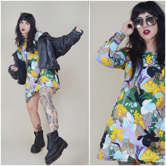 SMALL 1960s Floral Mod Mini Dress 60s Vintage Babydoll Long Sleeve Short Dress