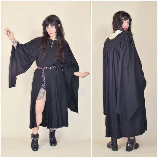 1930s Black Wool Cloak 1936 Catholic College Pleated Gothic Angel Sleeve Graduation Gown