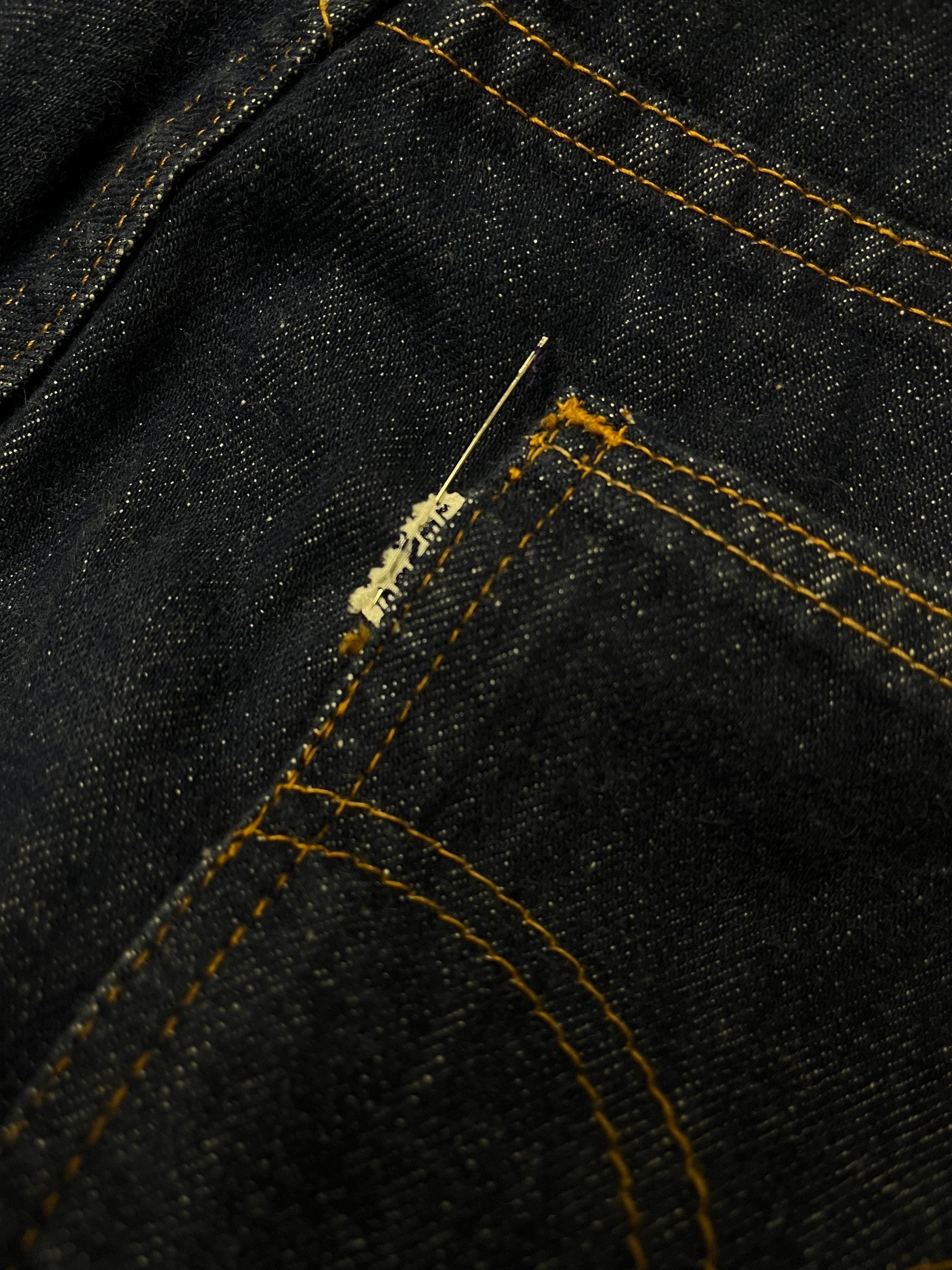 28 waist - 1970s Vintage LEVIS vtg Dark Wash Denim 70s Bell Bottoms