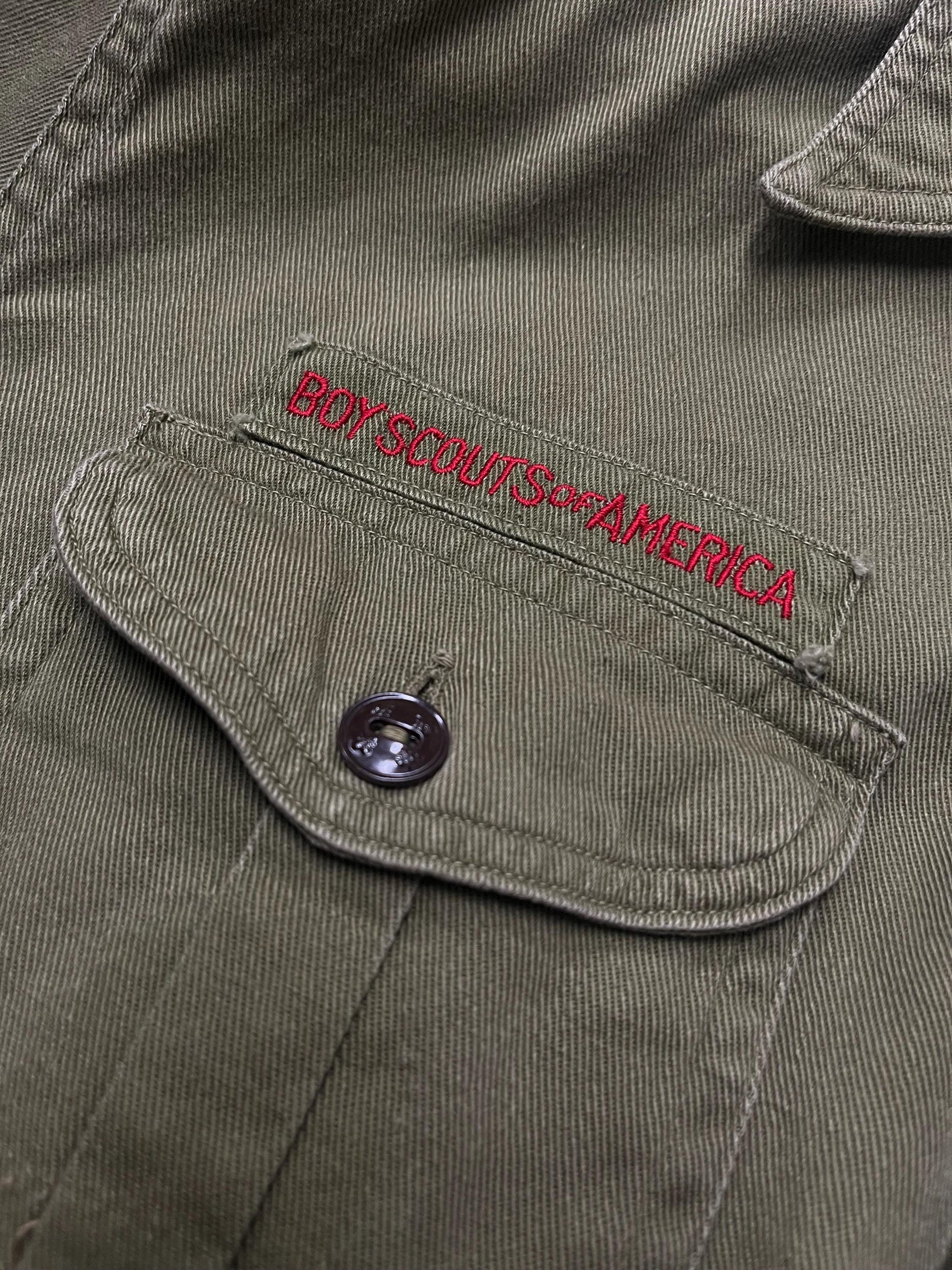medium 1960s Forest Green Cotton Button Down Shirt Mens BOY SCOUTS of America 70s