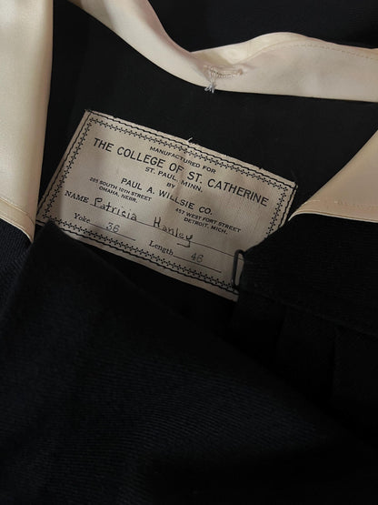 1930s Black Wool Cloak 1936 Catholic College Pleated Gothic Angel Sleeve Graduation Gown